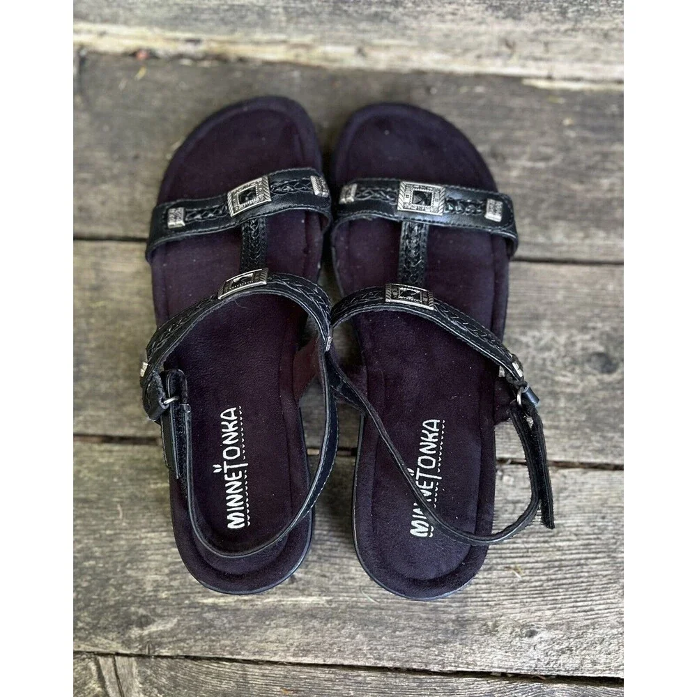 NEW Minnetonka Prescott Leather Studded Sandals Womens 6 Black Goth Witchy Biker